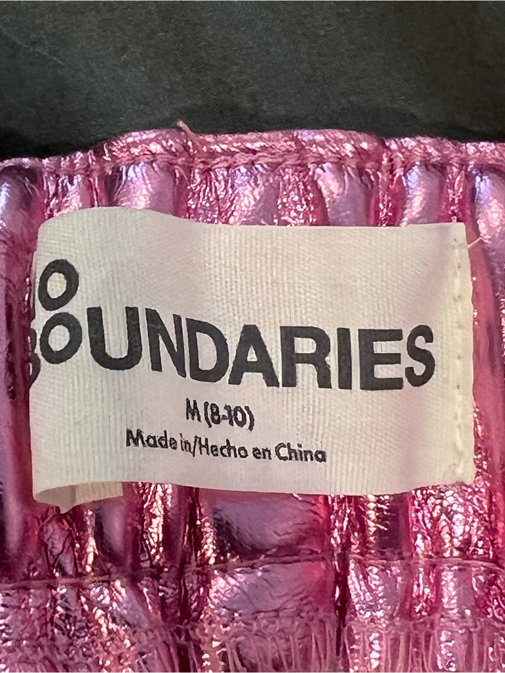 No Boundaries Metallic Pink Wide Leg Cargo Pants l 8-10 - Picture 3 of 3